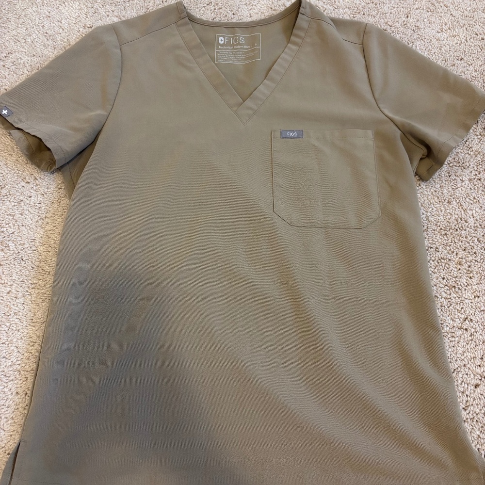 Figs One Pocket Scrub Top